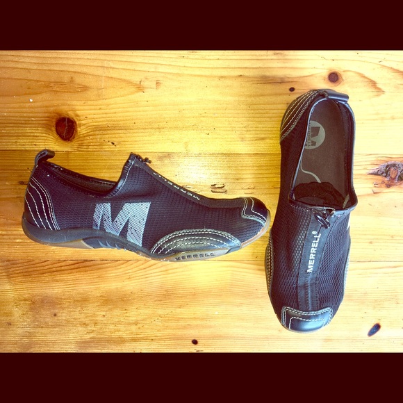 Merrel Barrando Slip On - Picture 1 of 7